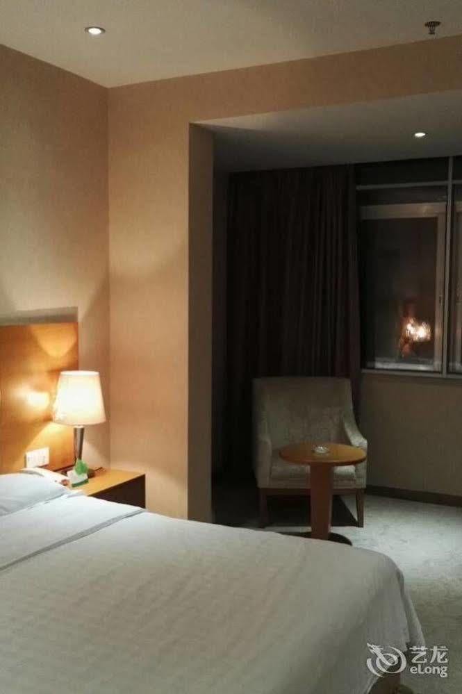 Shenzhen Huamao Aviatic Hotel Εξωτερικό φωτογραφία